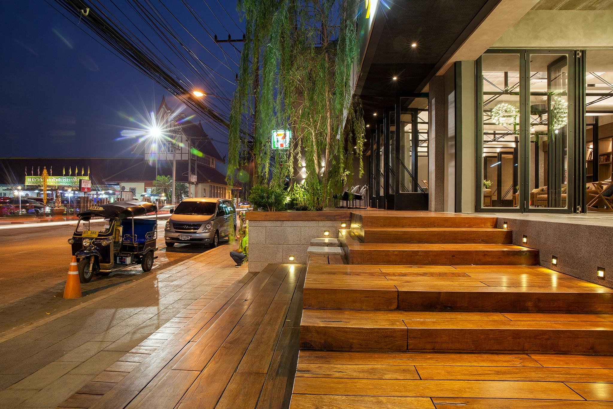Bossotel Chiang Mai Eksteriør billede